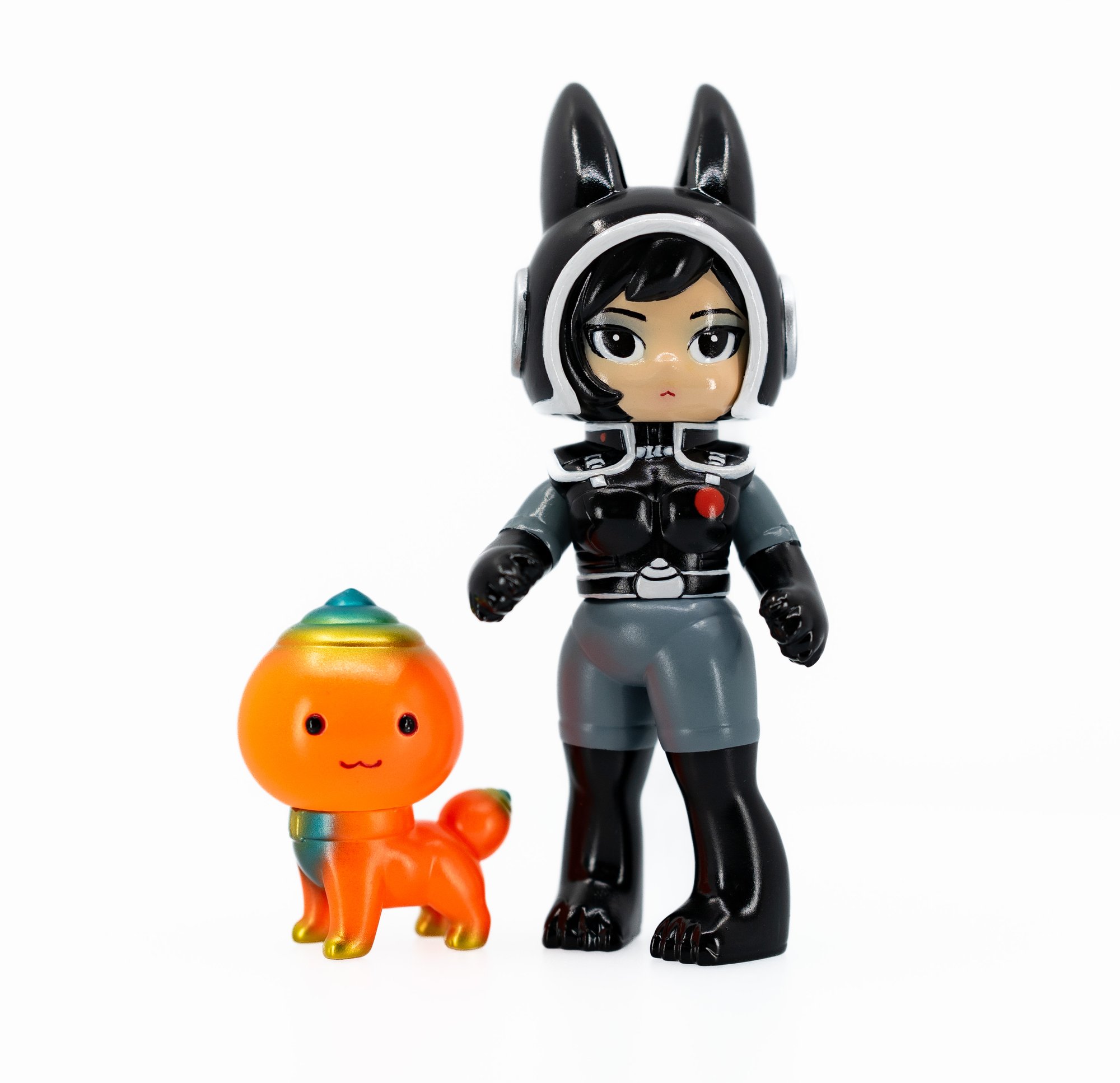 Xilien Kit & Momo | Candie Bolton